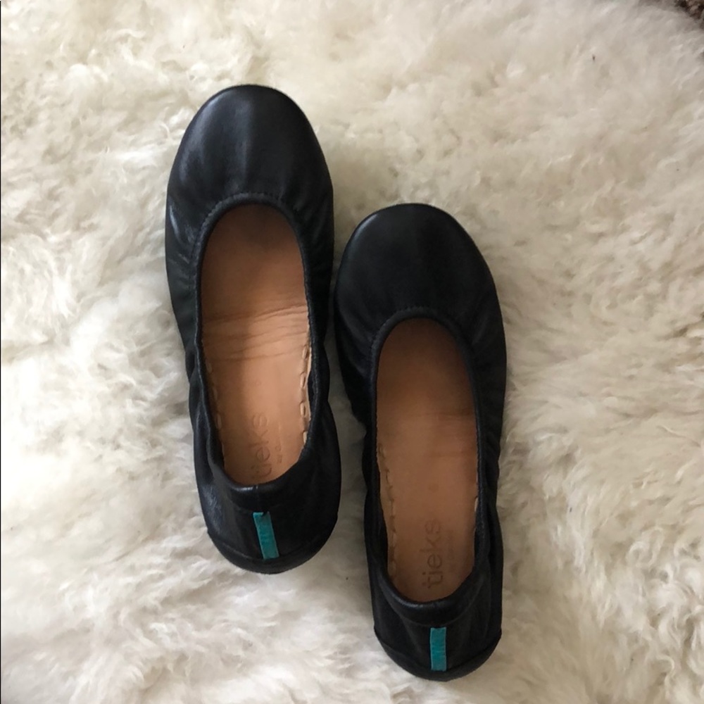 Tieks | Black ballet flats